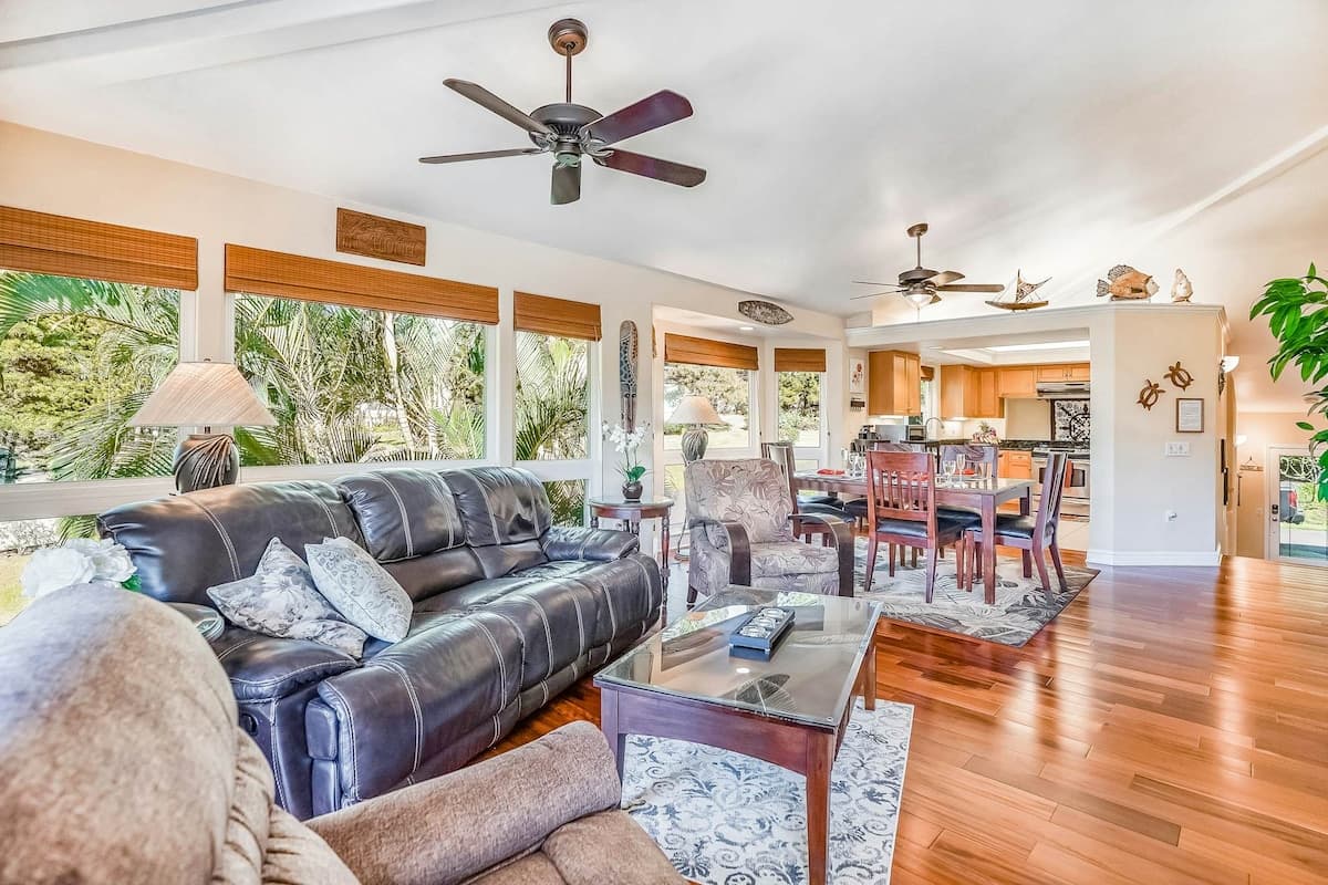 Townhouse in Princeville · ★4.57 · 3 bedrooms · 3 beds · 3 private baths - Photo 2