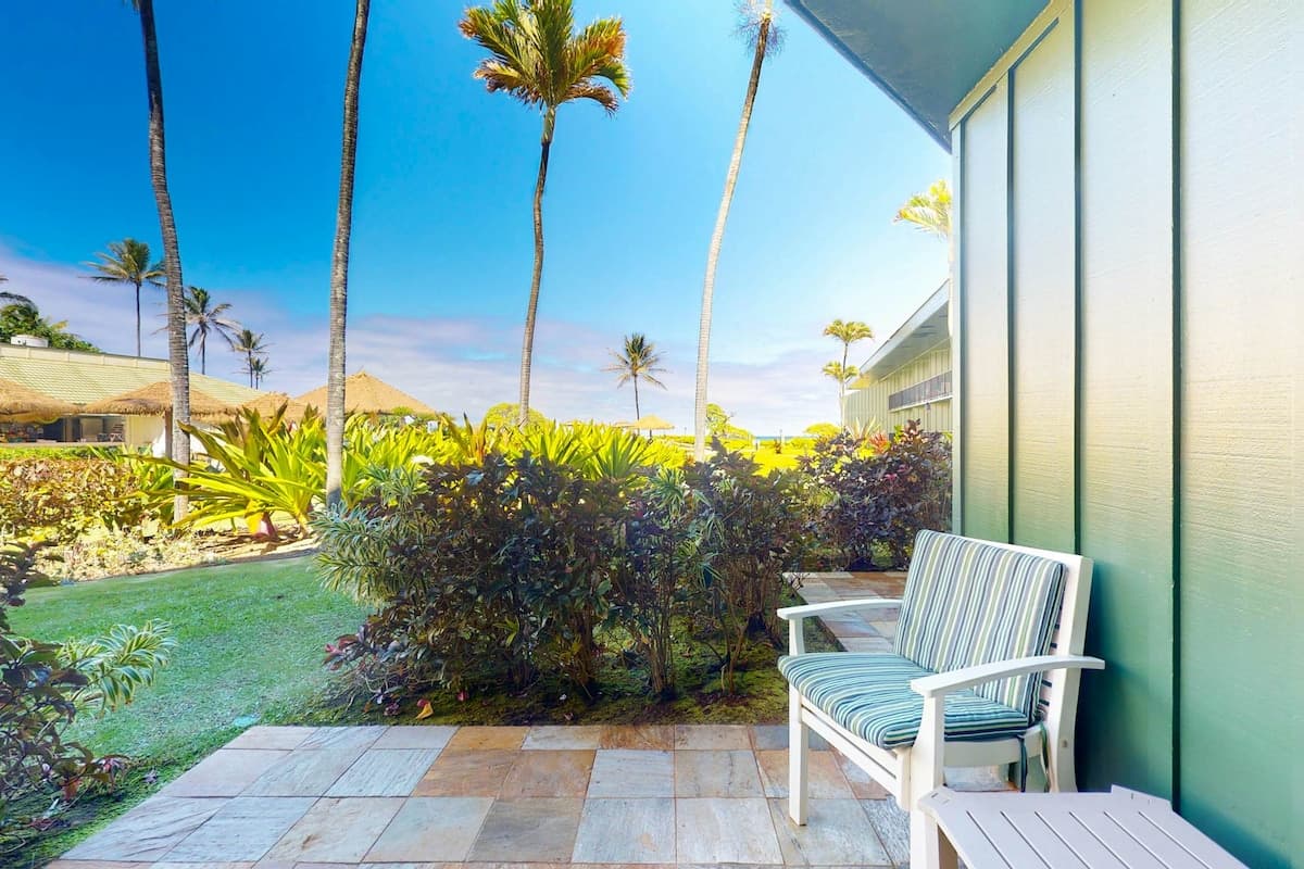 Lovely Studio | Pools | Gym | Ocean Views | Dining - Photo 4
