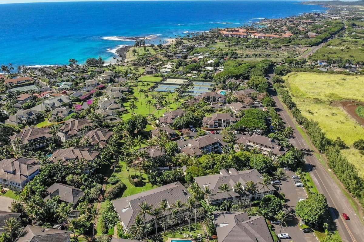 Condo in Koloa · ★4.8 · 2 bedrooms · 2 beds · 2 private baths - Photo 4