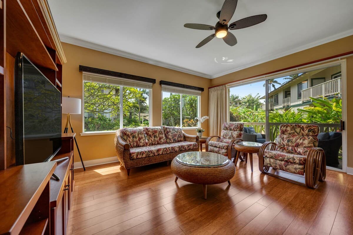 Condo in Koloa · ★4.8 · 2 bedrooms · 2 beds · 2 private baths - Photo 2