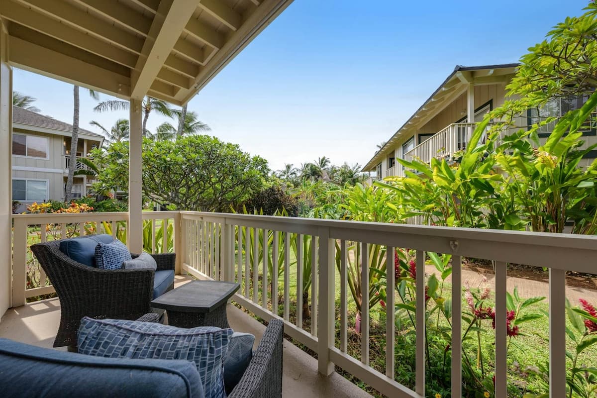 Condo in Koloa · ★4.8 · 2 bedrooms · 2 beds · 2 private baths - Photo 3