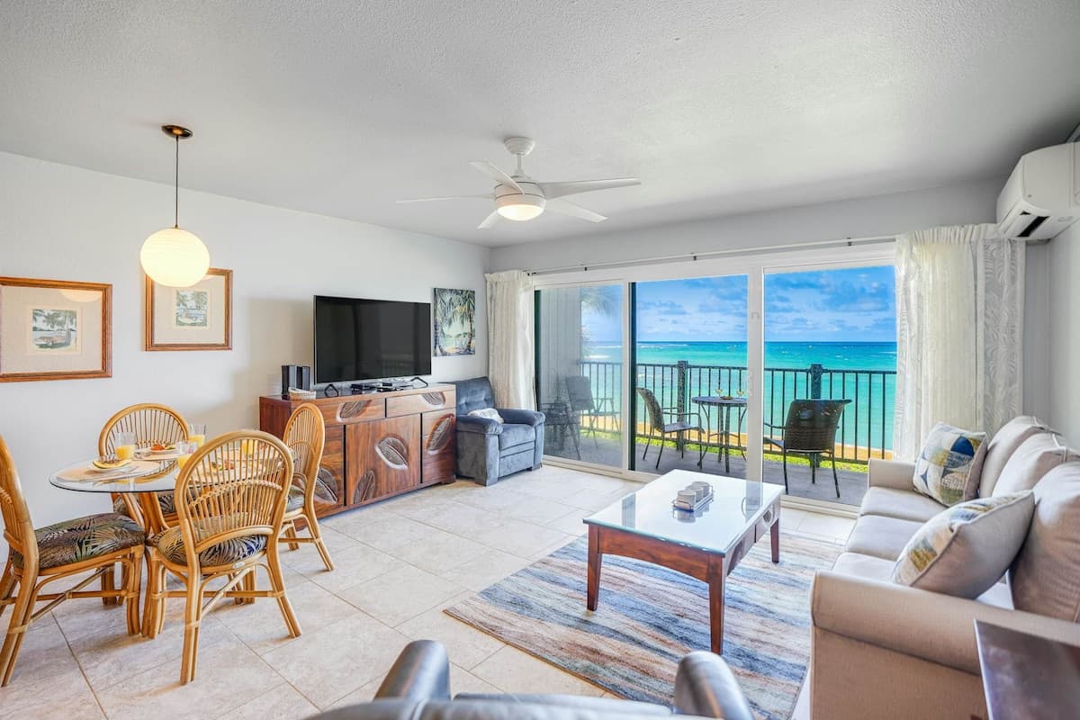 Condo in Kapaa · ★4.74 · 1 bedroom · 2 beds · 1 private bath - Photo 2