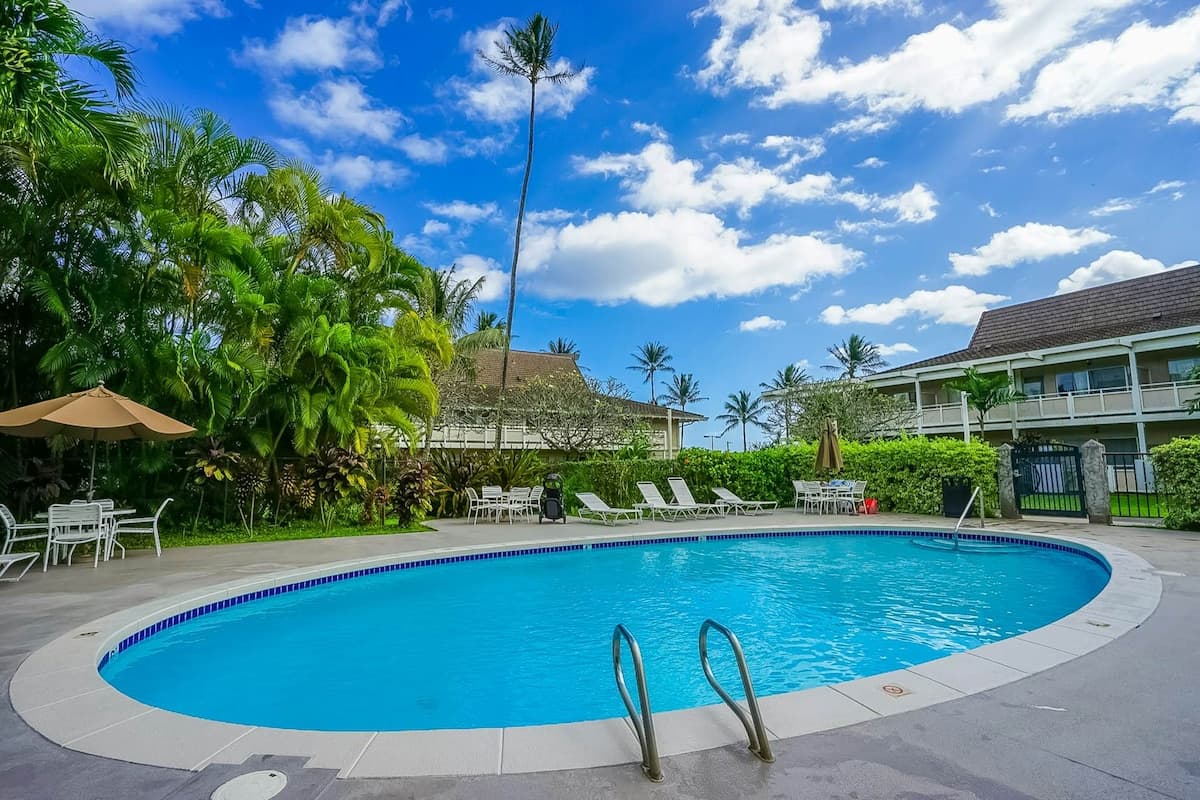 Condo in Kapaa · ★4.82 · 1 bedroom · 2 beds · 1 private bath - Photo 3
