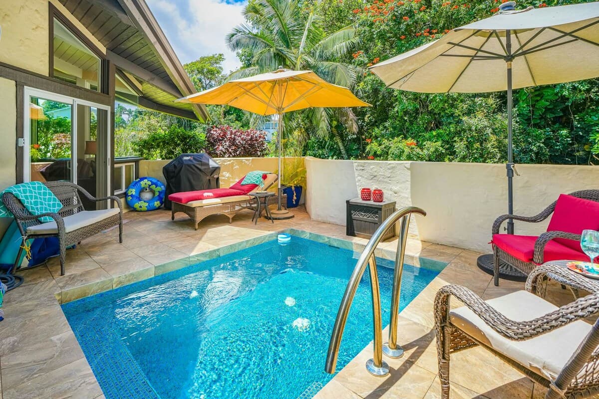 Updated 2BR | Private Pool | Patio | W/D - Photo 3