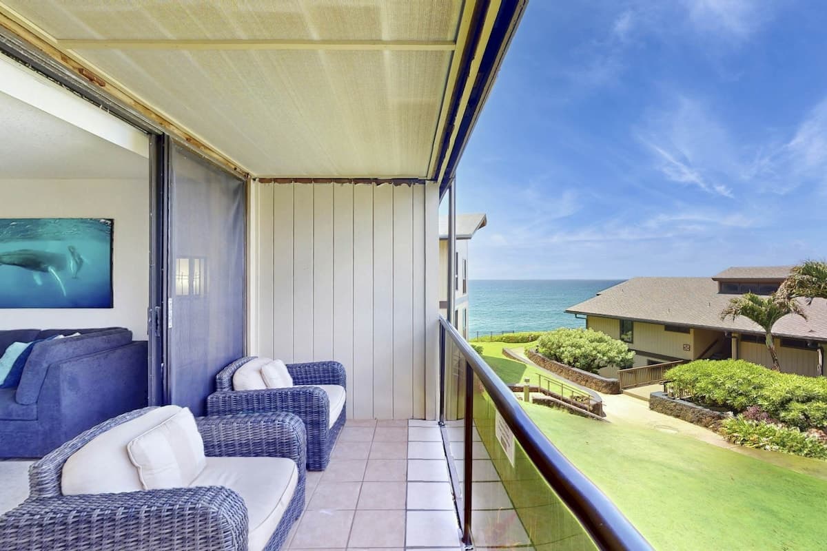 Condo in Koloa · ★4.31 · 3 bedrooms · 4 beds · 2 private baths - Photo 2