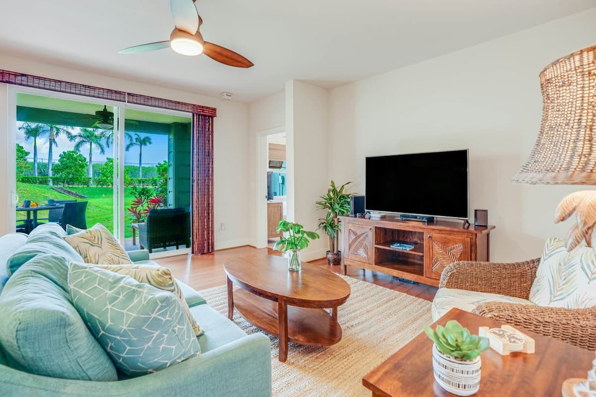 2BR | Patio | Pool | Hot Tub | Washer/Dryer - Photo 3