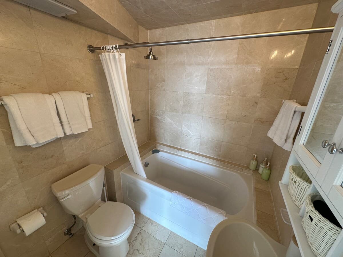 Paradise Beachwalk Studio in Waikiki - Photo 2