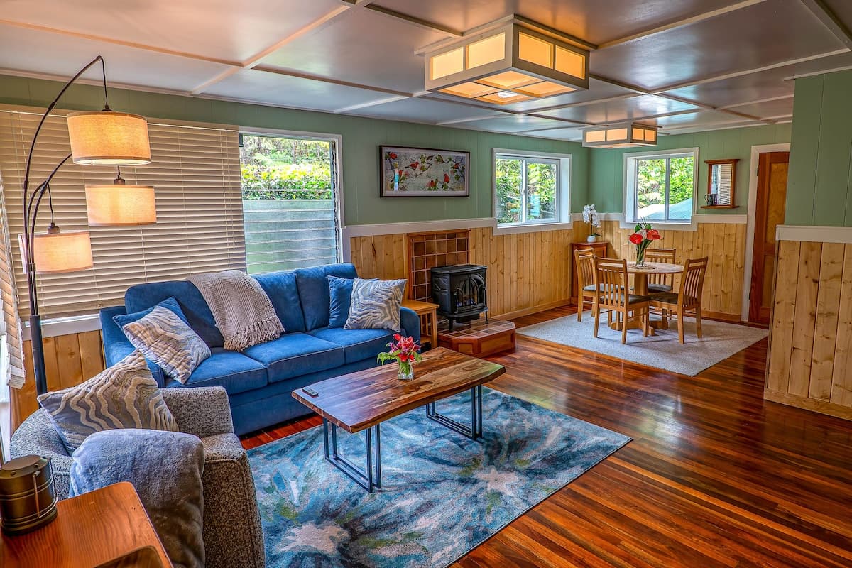 Home in Volcano · ★4.98 · 2 bedrooms · 4 beds · 1 private bath - Photo 1