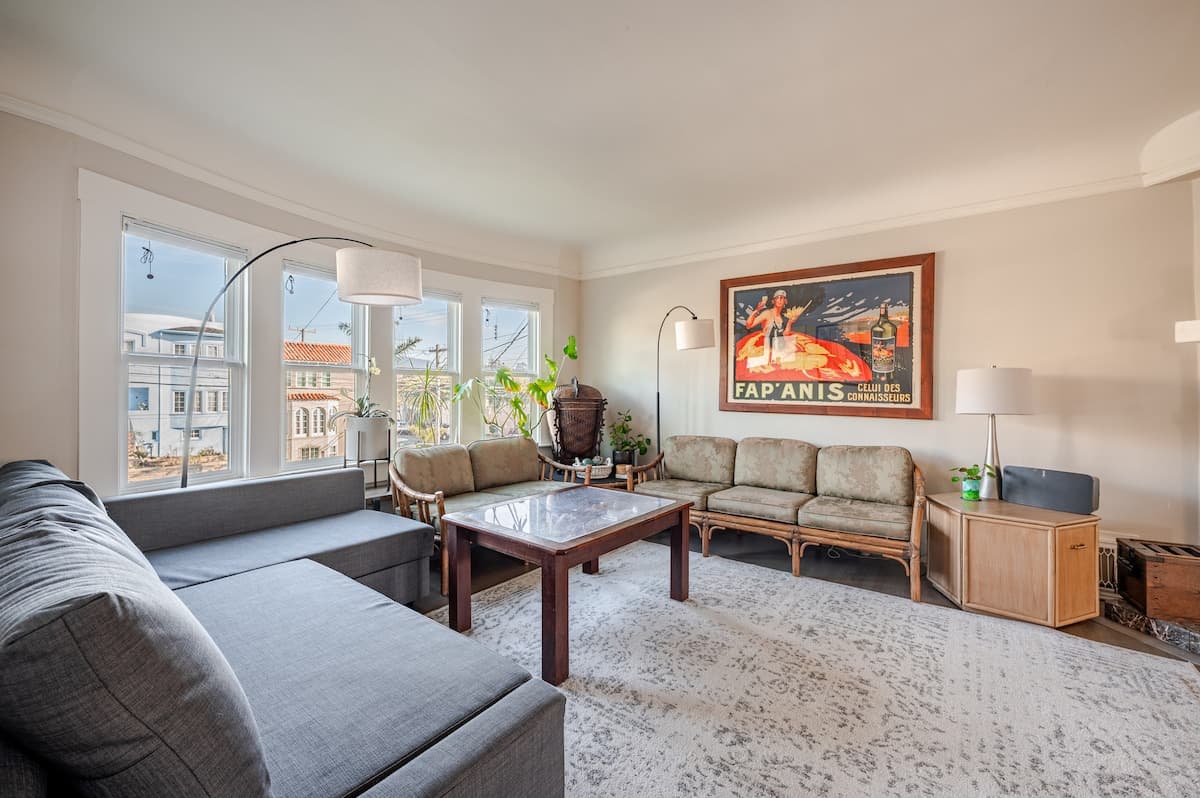 Yoga therapist's beachside sanctuary, Peloton - Photo 3