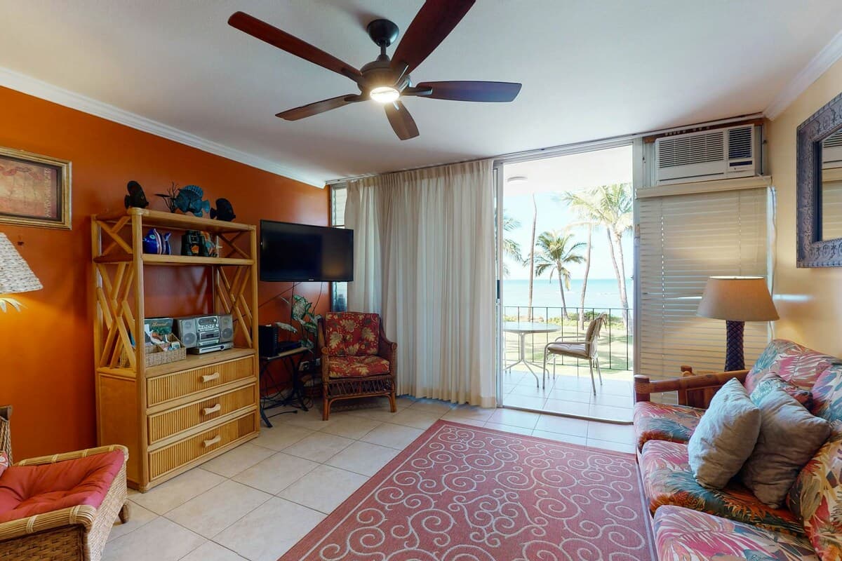1BR Oceanfront 3rd-Floor | Balcony | Pool - Photo 3