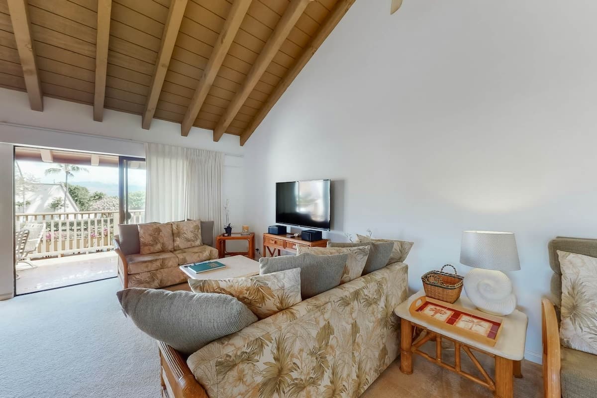 Condo in Kihei · ★4.74 · 2 bedrooms · 3 beds · 2 private baths - Photo 3