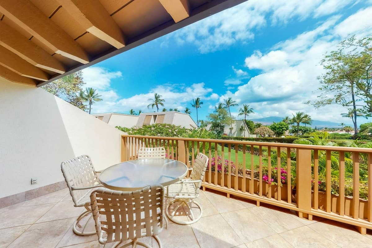 Condo in Kihei · ★4.74 · 2 bedrooms · 3 beds · 2 private baths - Photo 1