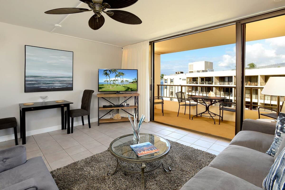 Condo in Kihei · ★4.72 · 1 bedroom · 2 beds · 1 private bath - Photo 3