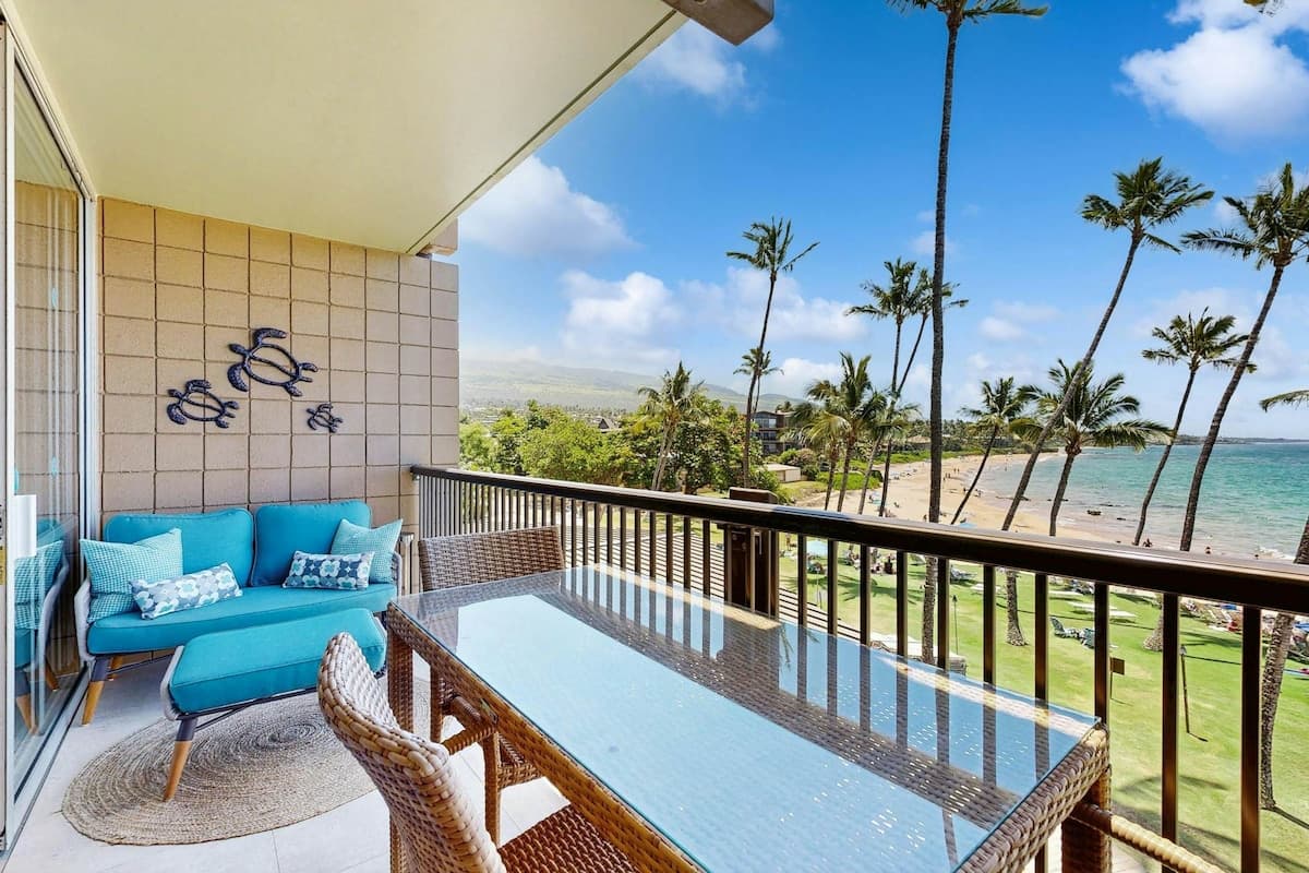 Condo in Kihei · ★4.71 · 2 bedrooms · 3 beds · 2 private baths - Photo 5
