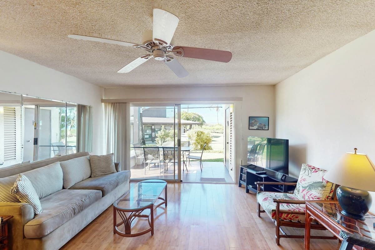 Condo in Kihei · ★4.56 · 1 bedroom · 2 beds · 1 private bath - Photo 5