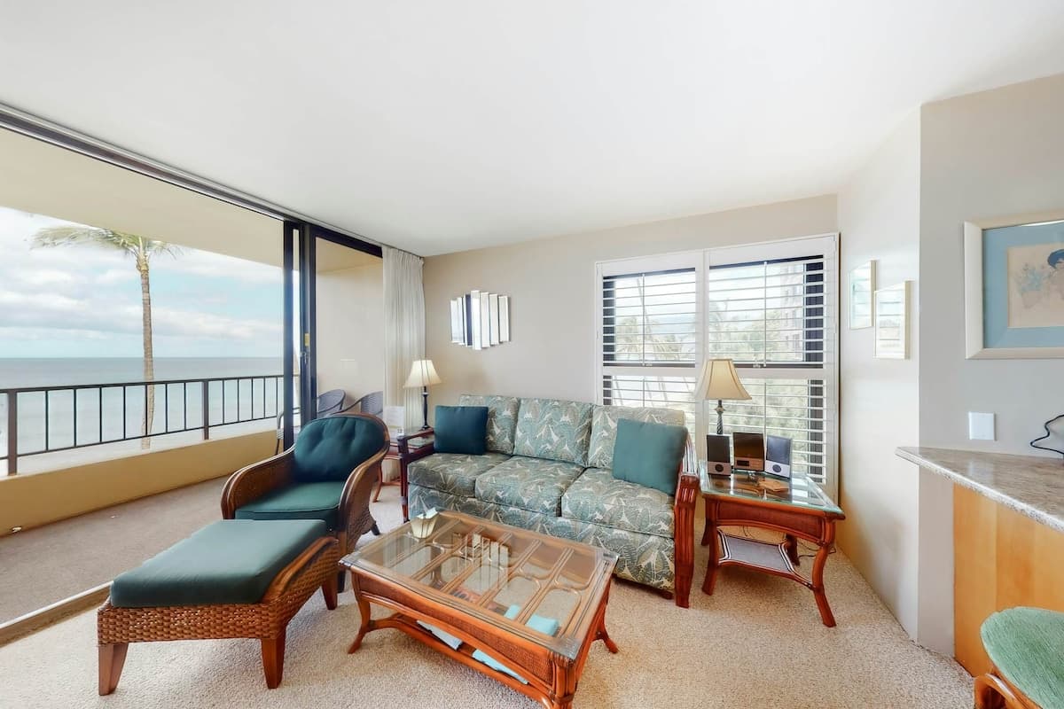 Condo in Kihei · ★4.81 · 1 bedroom · 2 beds · 1 private bath - Photo 4