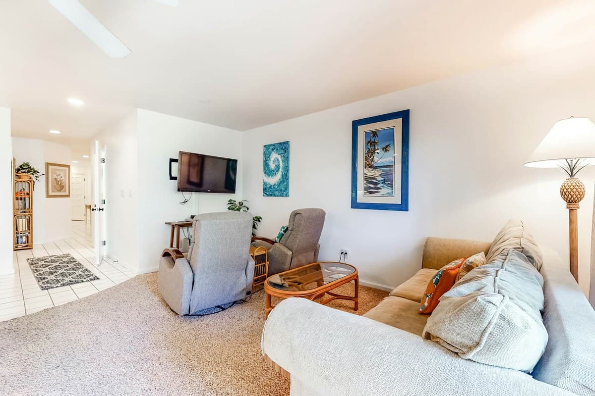 Condo in Kihei · ★4.24 · 2 bedrooms · 2 beds · 2 private baths - Photo 3