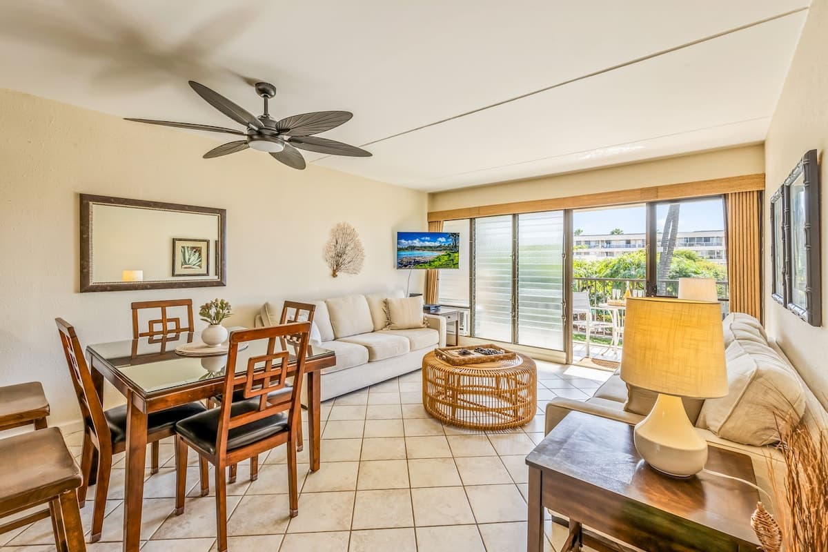Condo in Kihei · ★4.6 · 1 bedroom · 2 beds · 1 private bath - Photo 3