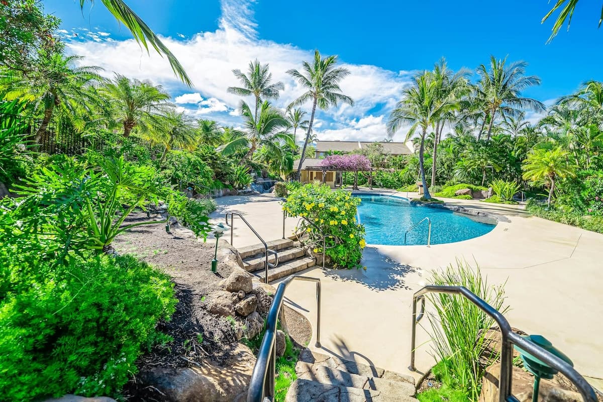 Condo in Kihei · ★4.95 · 1 bedroom · 2 beds · 2 private baths - Photo 2
