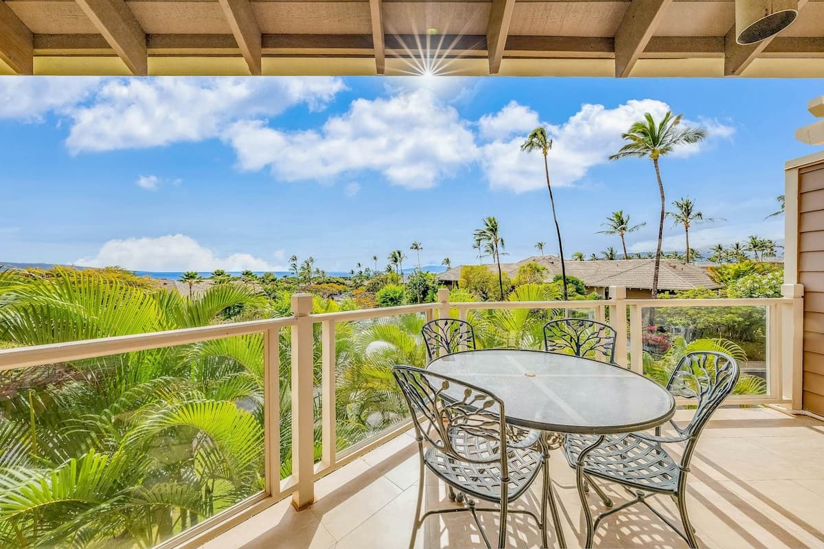 Condo in Kihei · ★4.82 · 1 bedroom · 2 beds · 2 private baths - Photo 1