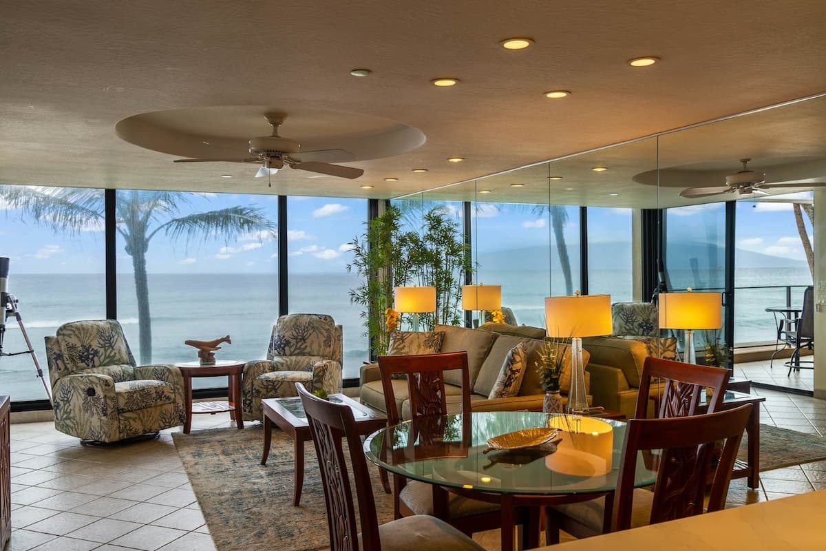 Condo in Lahaina · ★4.69 · 1 bedroom · 2 beds · 1 private bath - Photo 5