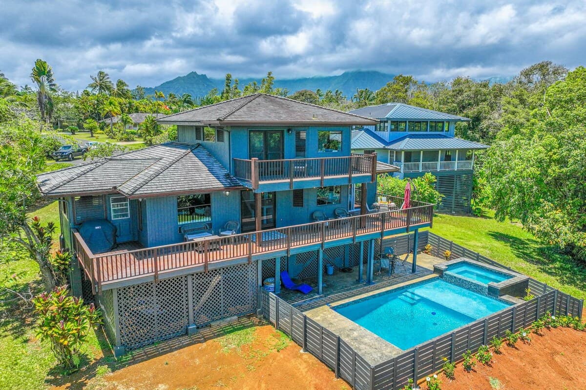 Home in Princeville · ★4.0 · 3 bedrooms · 6 beds · 3 private baths - Photo 5