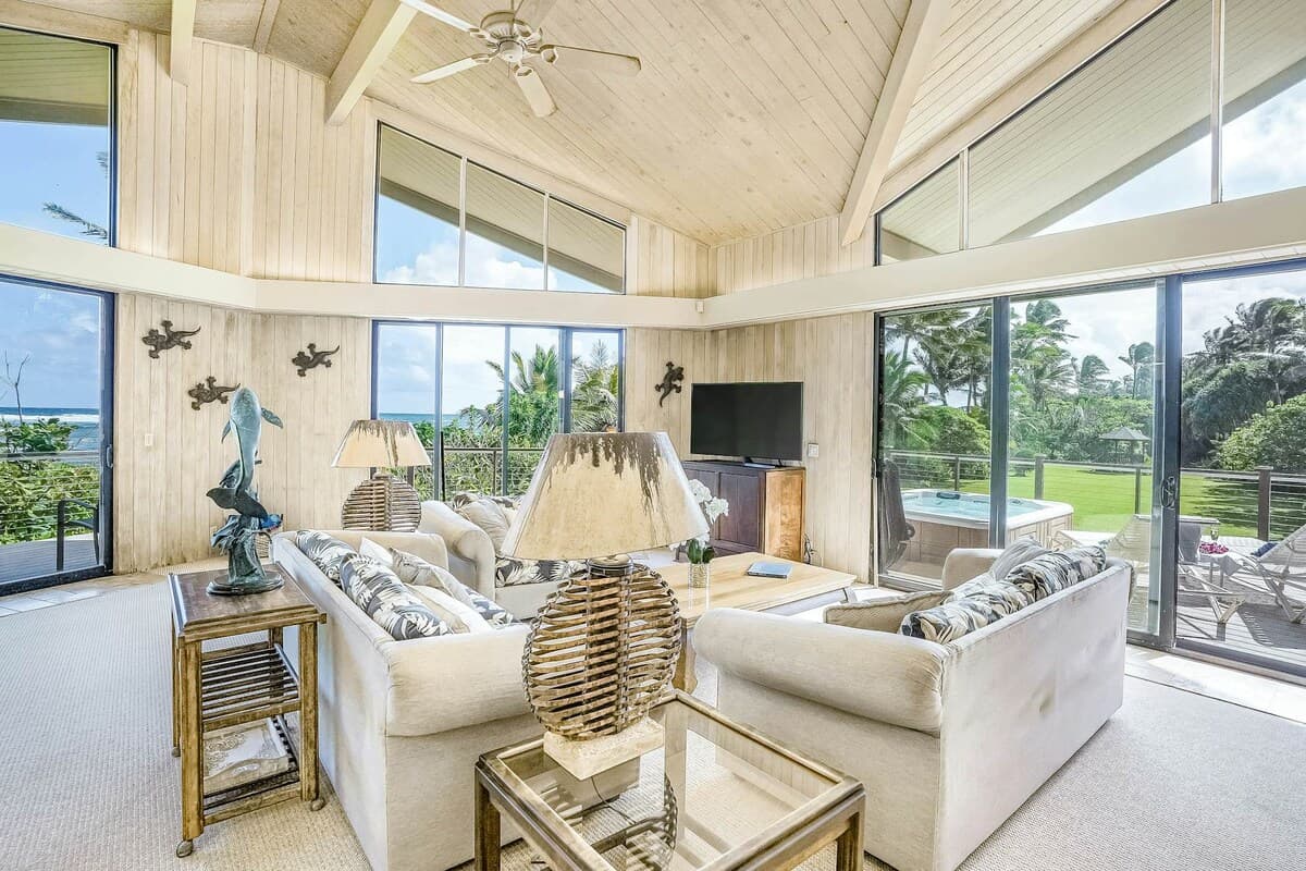 Home in Anahola · ★4.77 · 3 bedrooms · 3 beds · 3 private baths - Photo 4