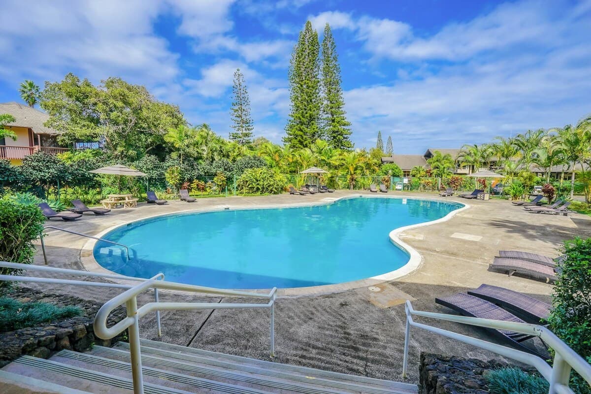Condo in Princeville · ★4.69 · 2 bedrooms · 2 beds · 2 private baths - Photo 4