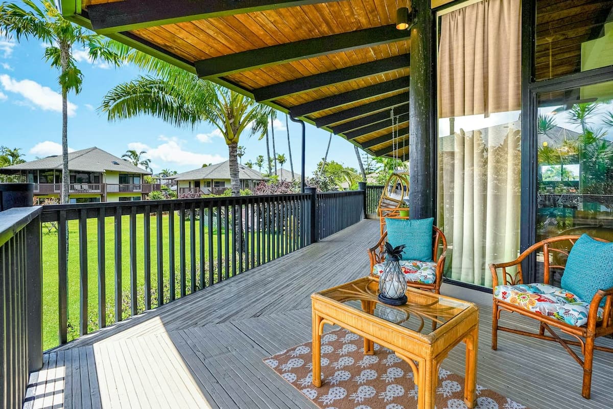 Condo in Princeville · ★4.69 · 2 bedrooms · 2 beds · 2 private baths - Photo 5