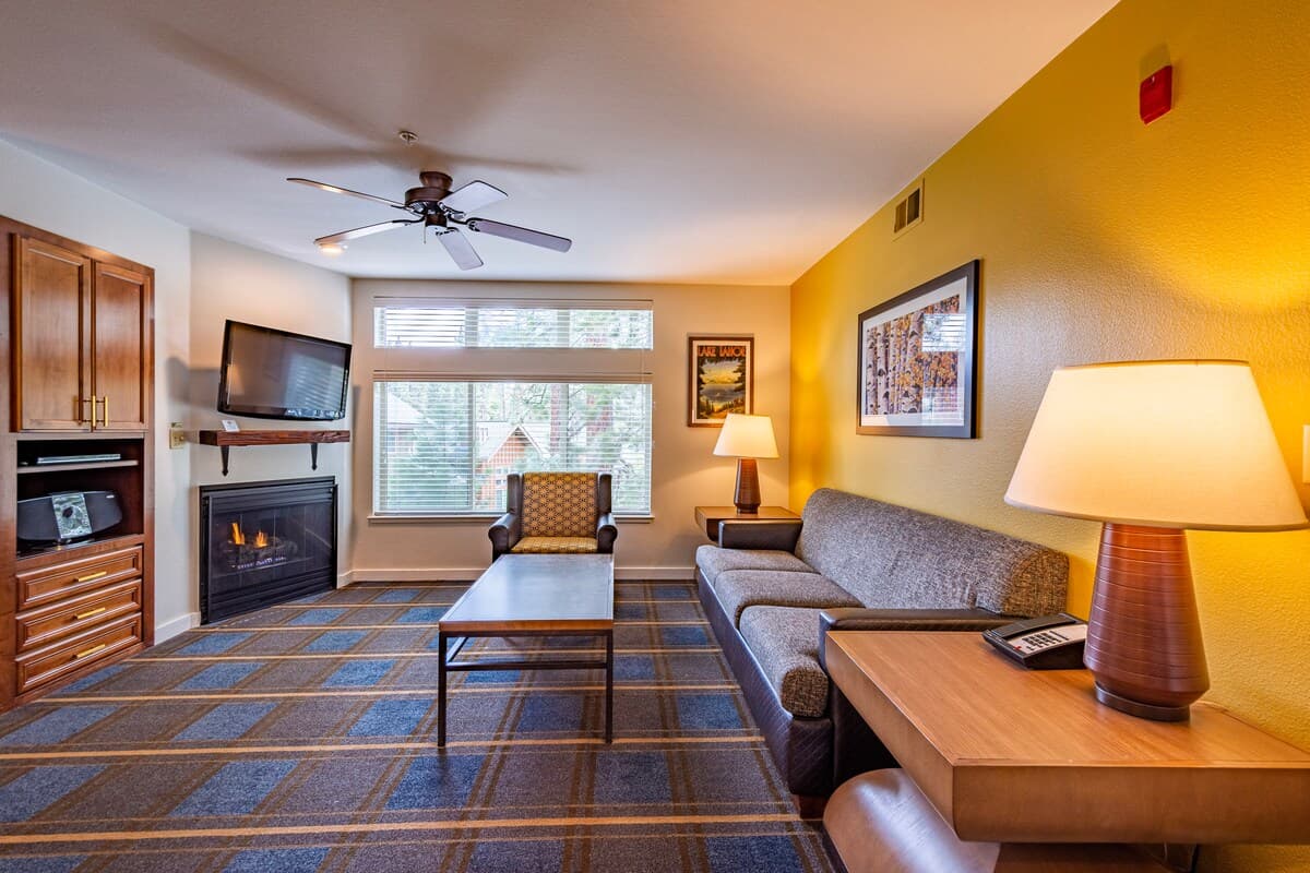 Condo in Zephyr Cove · 2 bedrooms · 3 beds · 2 private baths - Photo 4