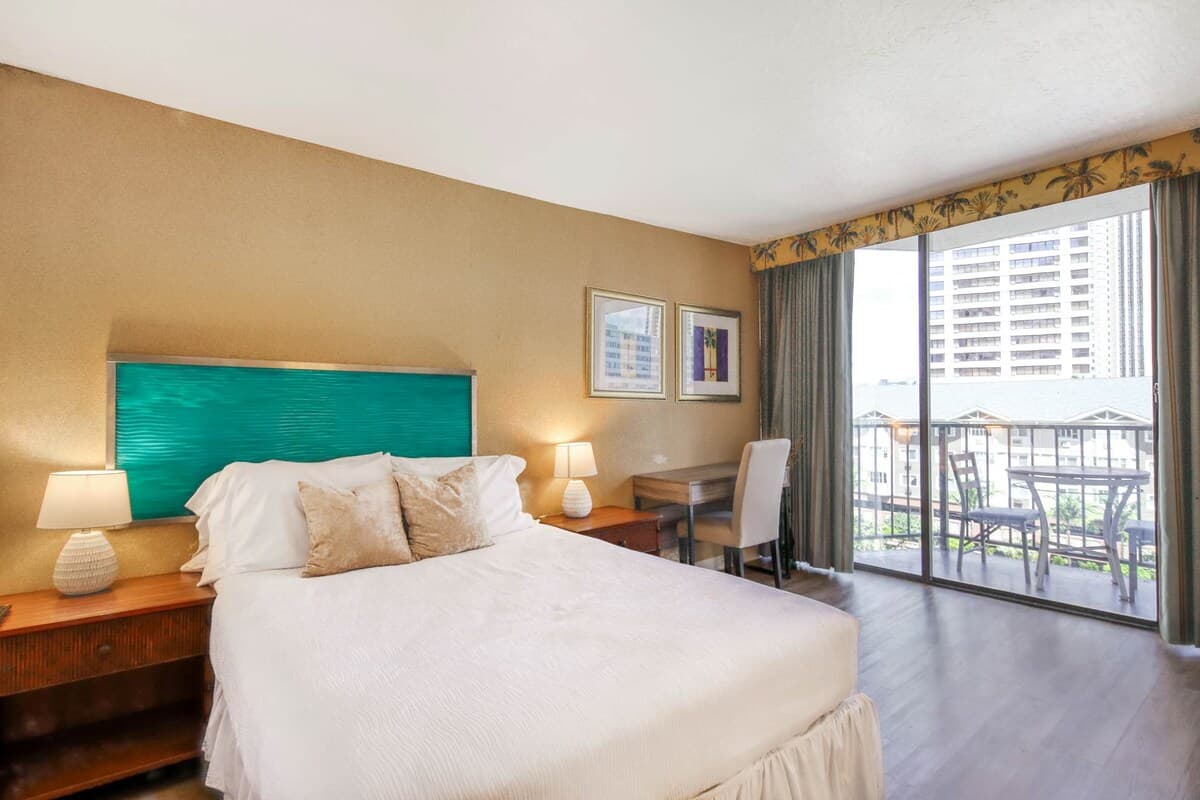 City Studio Palms at Waikiki 3rd-Floor - Photo 4