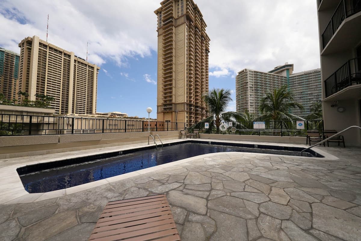 City Studio Palms at Waikiki 3rd-Floor - Photo 1