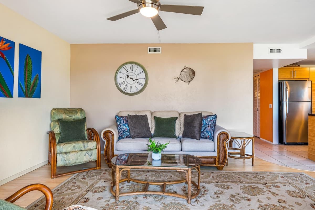 Magic Sands Beach, Central AC, Ocean View Condo - Photo 3