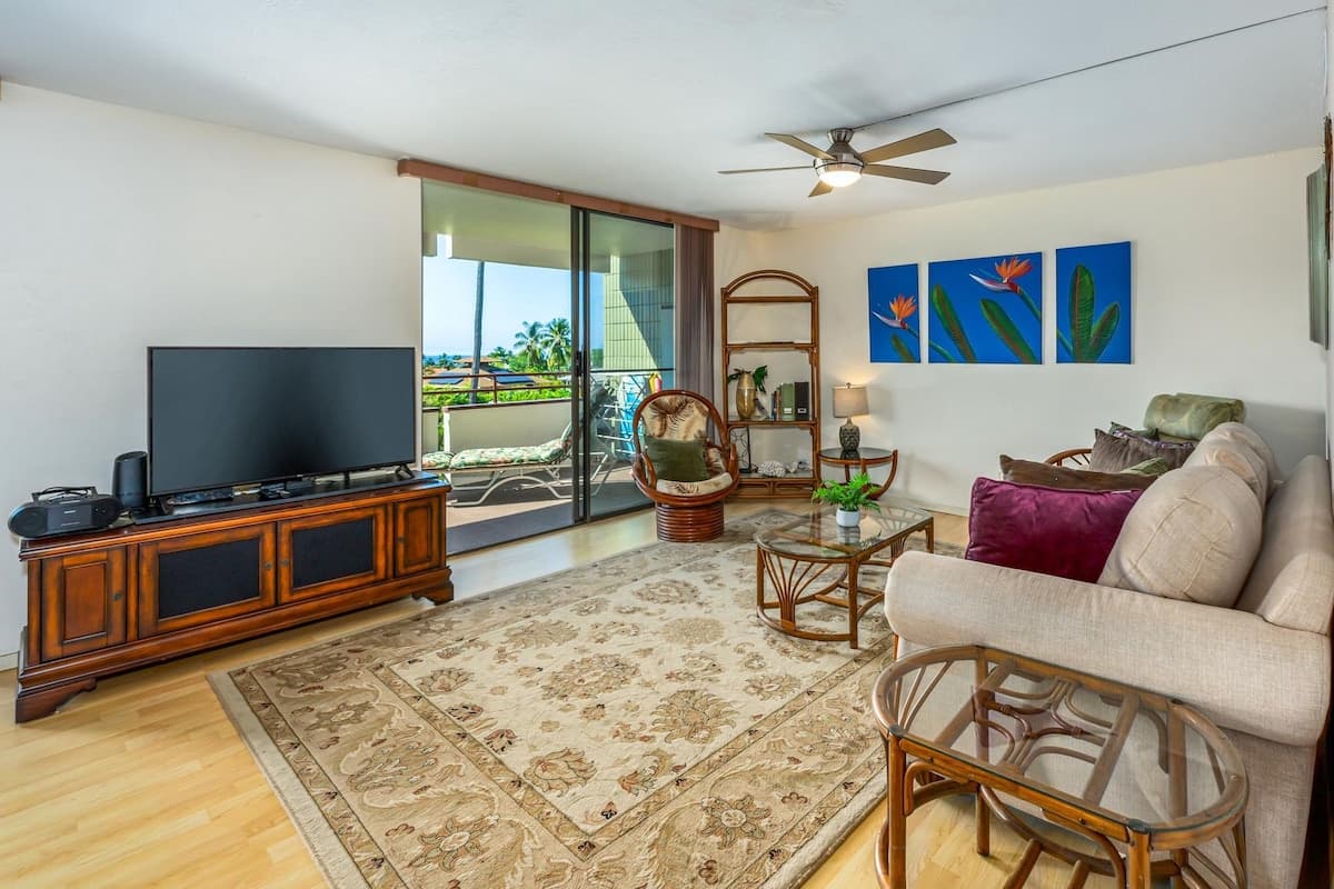 Magic Sands Beach, Central AC, Ocean View Condo - Photo 2