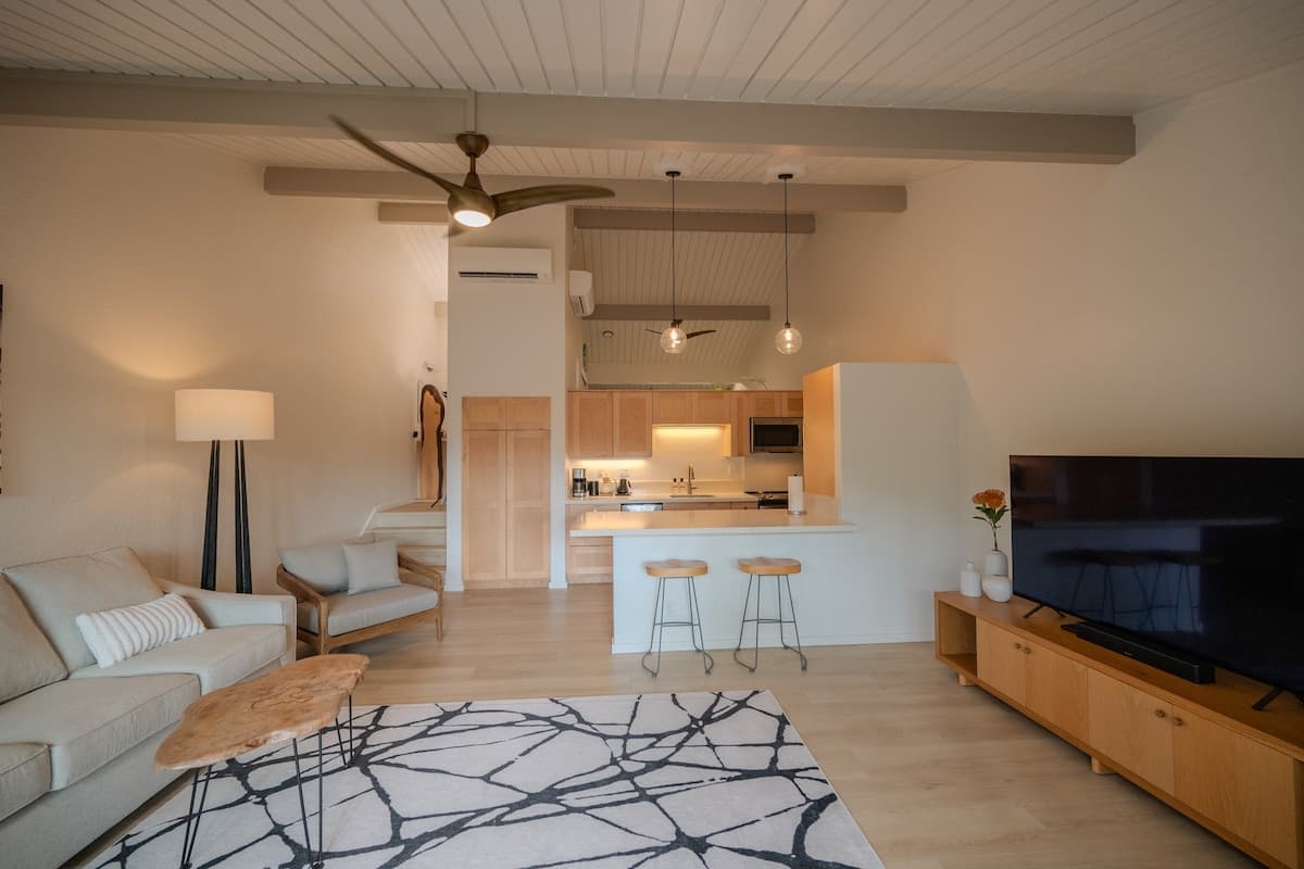 Townhouse in Kailua-Kona · ★5.0 · 1 bedroom · 1 bed · 1 bath - Photo 3