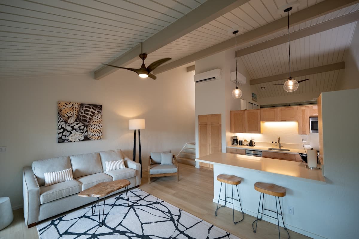 Townhouse in Kailua-Kona · ★5.0 · 1 bedroom · 1 bed · 1 bath - Photo 4