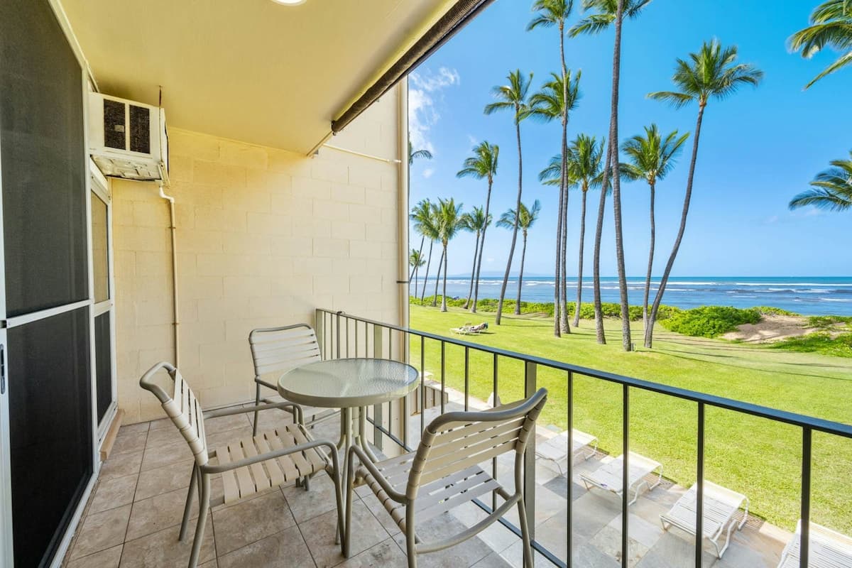 Condo in Kihei · ★4.64 · 1 bedroom · 1 bed · 1 private bath - Photo 1