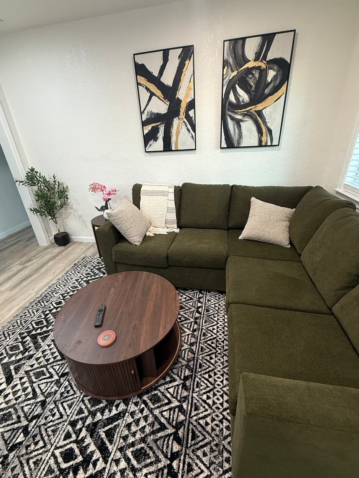 Cozy 3BR with Private Backyard Near SF - Photo 2