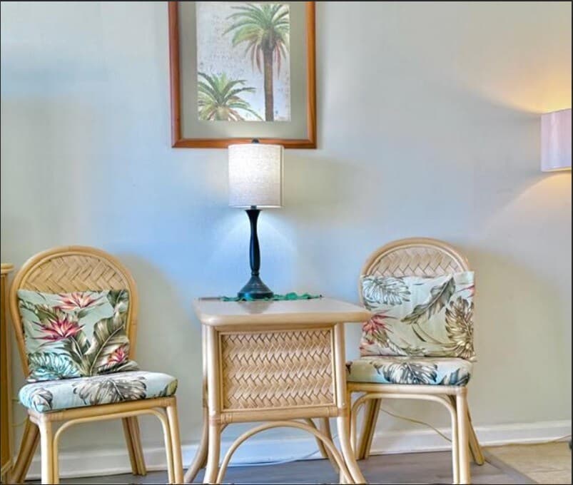 Condo in Honolulu · ★5.0 · Studio · 2 beds · 1 private bath - Photo 2