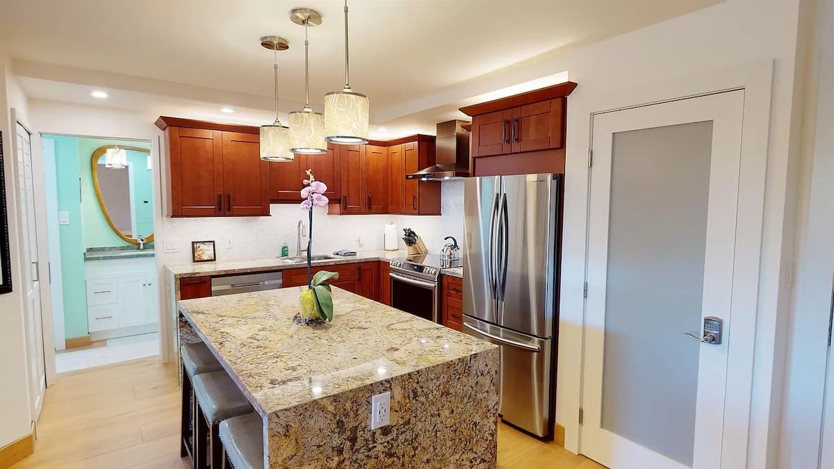 Maui Banyan beautiful 1 bed condo, Kihei, split AC - Photo 3