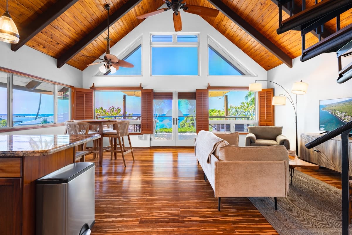 Home in Kailua-Kona · ★5.0 · 2 bedrooms · 2 beds · 2 baths - Photo 5
