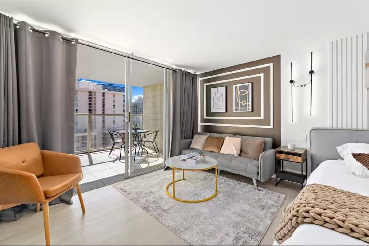 Modern Waikiki Studio - Photo 2