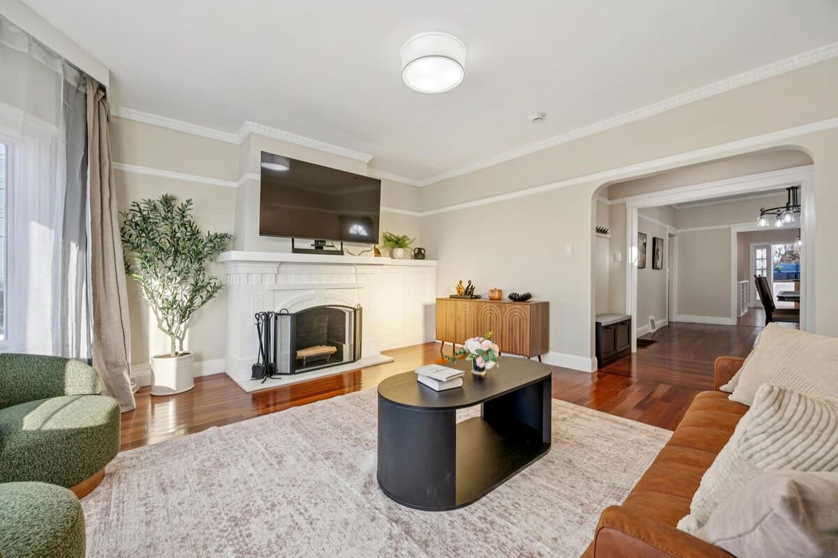 Charming 2BR Home with Private Backyard & BBQ - Photo 2