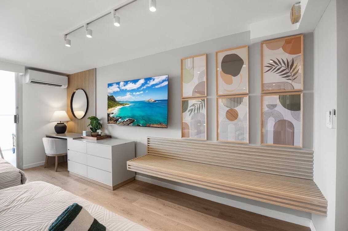 39F-Stunning High-FL Studio w/Ocean & City Views - Photo 2