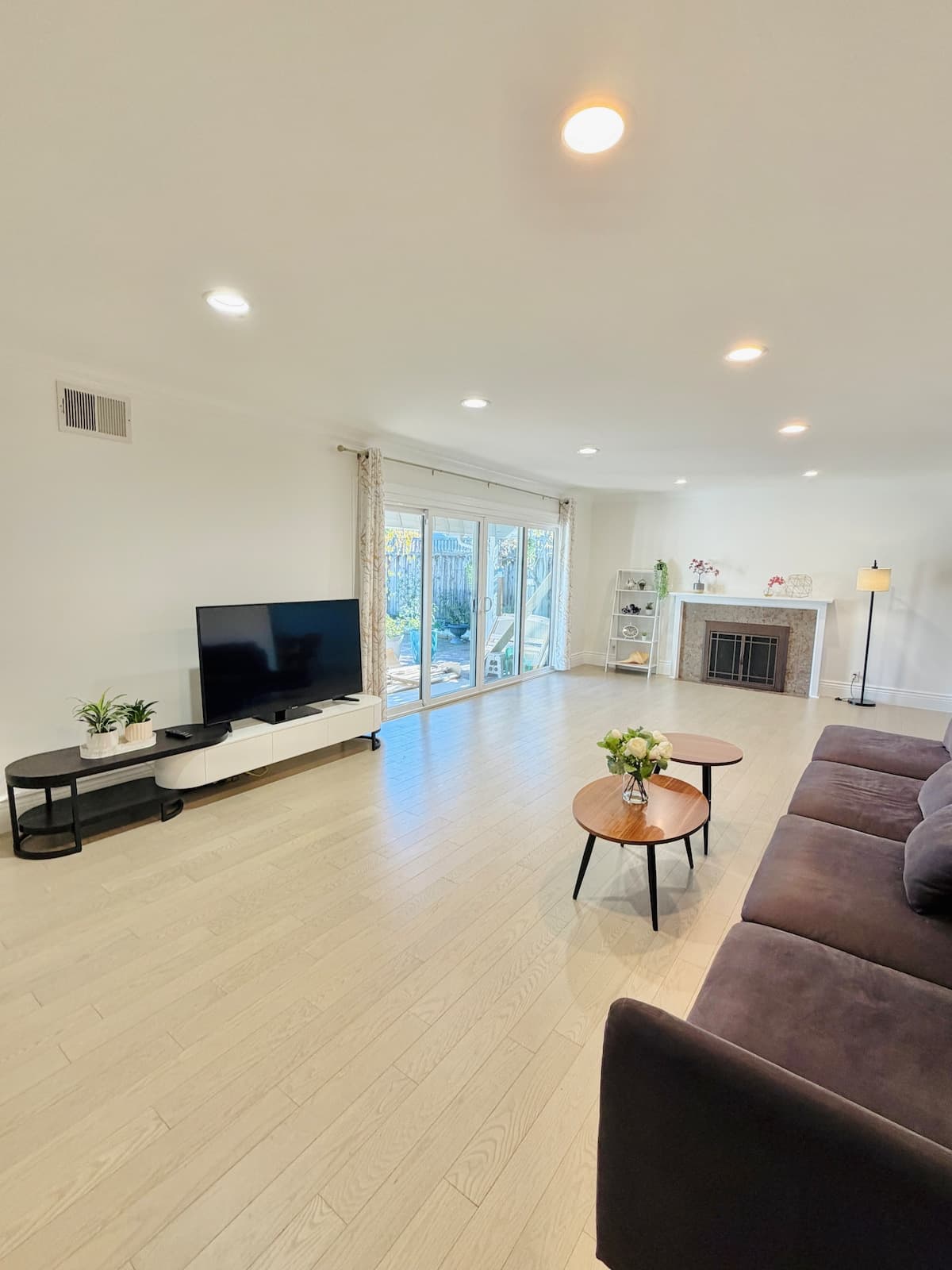 Remodeled 3BR Near Levi's Stadium & Santana Row - Photo 4