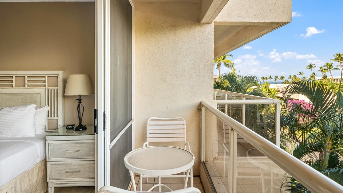 Maui Banyan, Prime Location, Across Kamaole Beach! - Photo 5