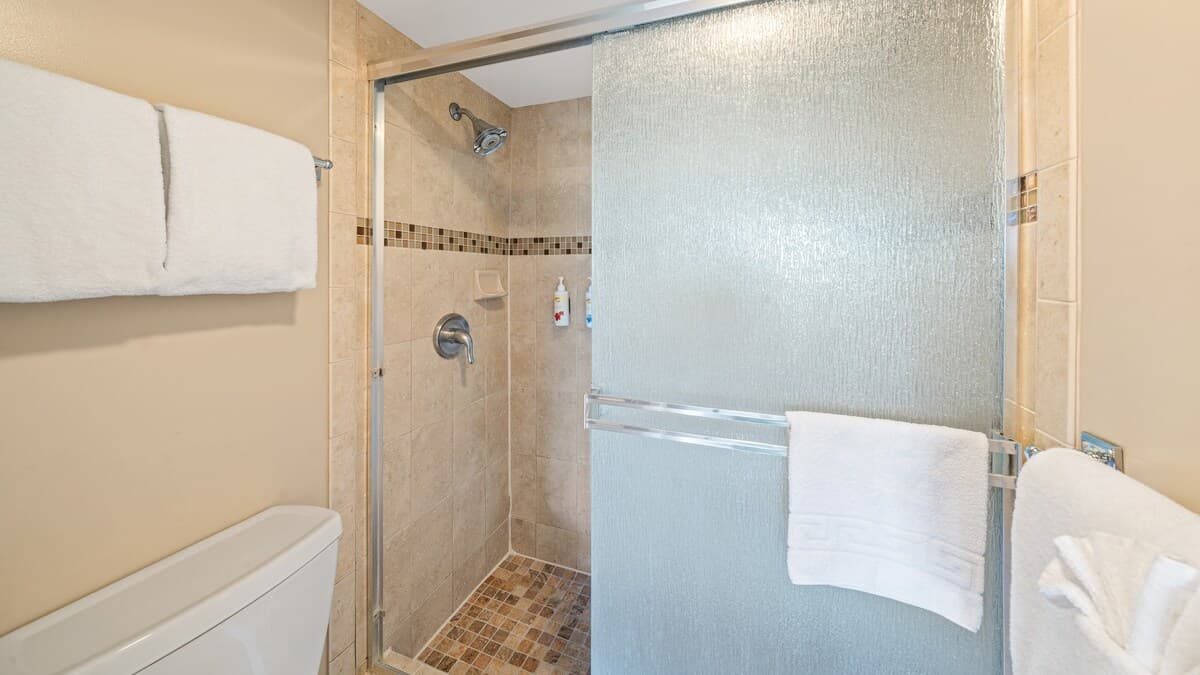 Maui Banyan, Prime Location, Across Kamaole Beach! - Photo 3