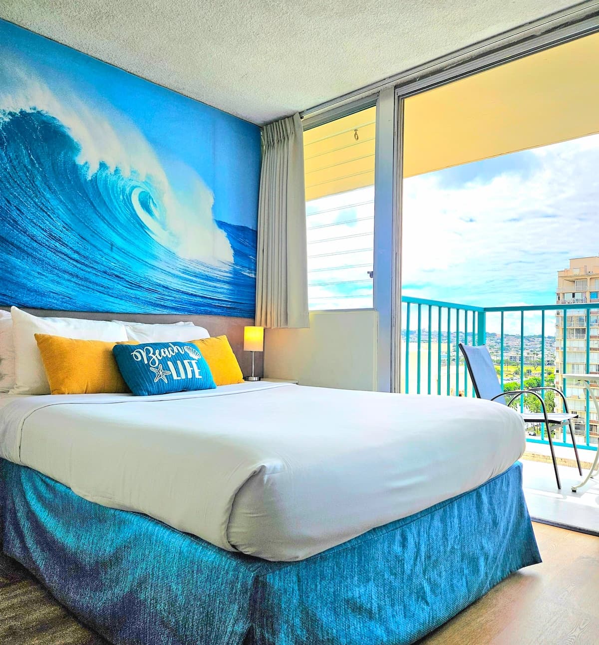 Hotel in Honolulu · ★4.84 · 1 bedroom · 1 bed · 1 private bath - Photo 1