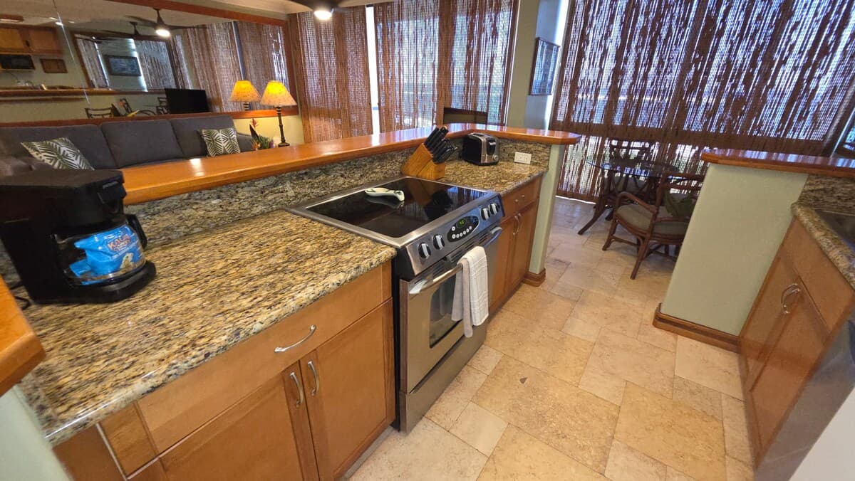 Poipu Beach Getaway w/ A/C • Steps to Ocean - Photo 5
