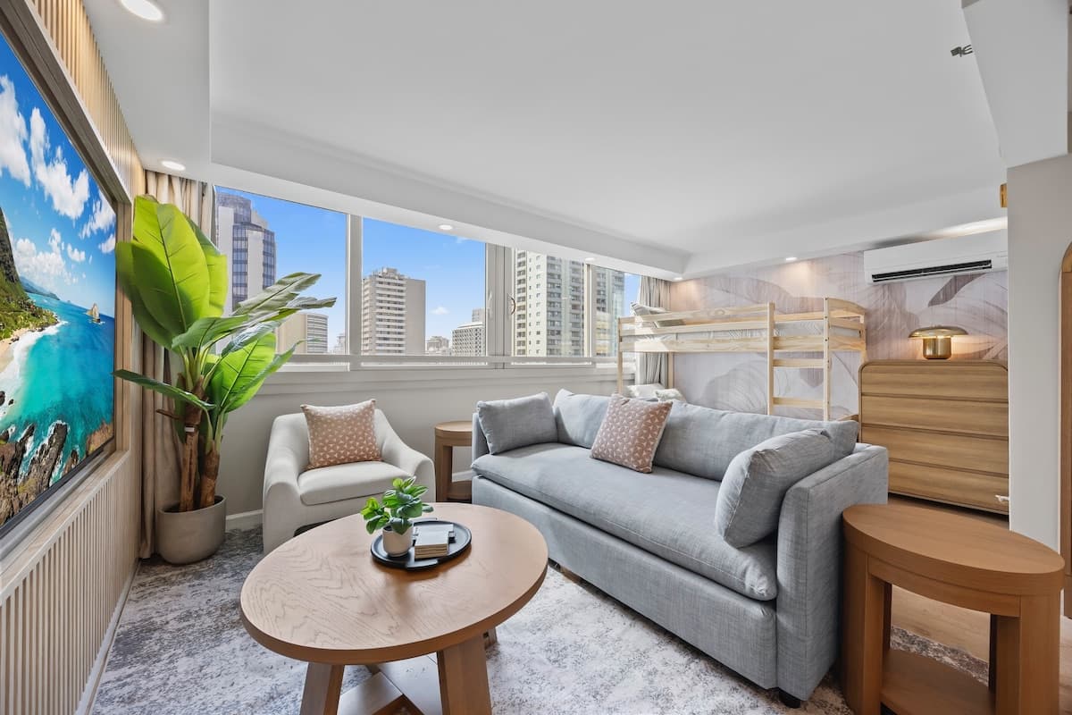 Stunning Tropical 1BR-Central Waikiki-Near Beach! - Photo 5